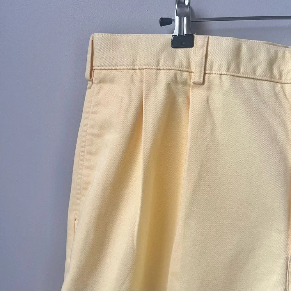 Lands' End Shorts Men's 35 Yellow Pleated 100% Cotton Golf NWOT Preppy Chino